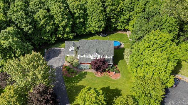 18 Windmill Court, Monroe, NY 10950