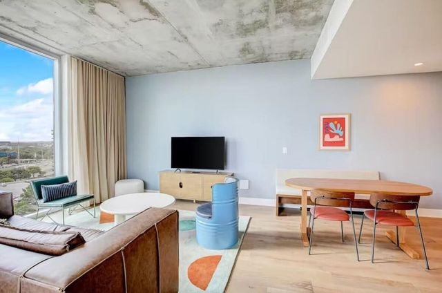 48 East Ave 1104, Austin, TX 78701