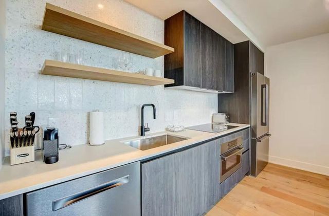 48 East Ave 1104, Austin, TX 78701