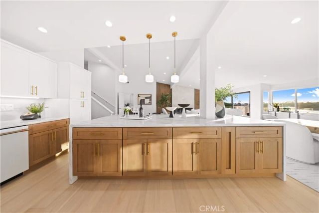 2427 Vista Nobleza, Newport Beach, CA 92660