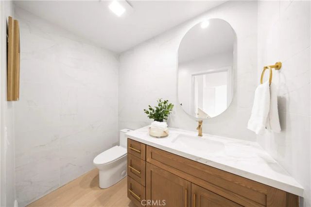 2427 Vista Nobleza, Newport Beach, CA 92660