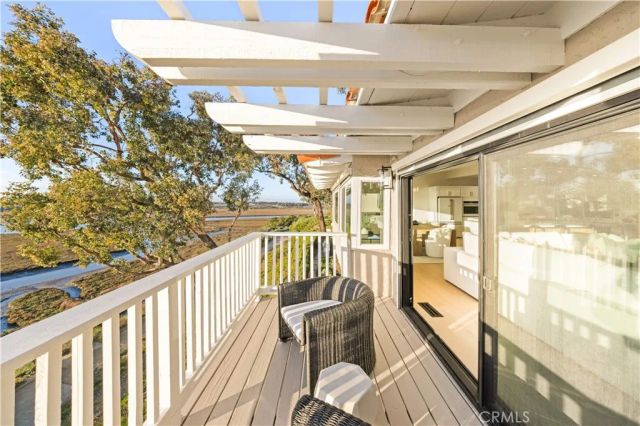 2427 Vista Nobleza, Newport Beach, CA 92660