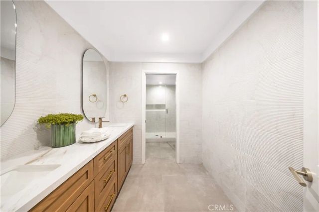 2427 Vista Nobleza, Newport Beach, CA 92660