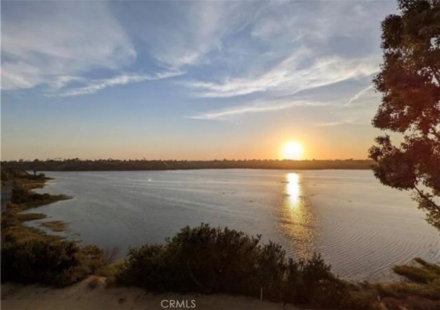 2427 Vista Nobleza, Newport Beach, CA 92660