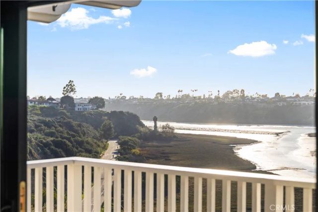 2427 Vista Nobleza, Newport Beach, CA 92660