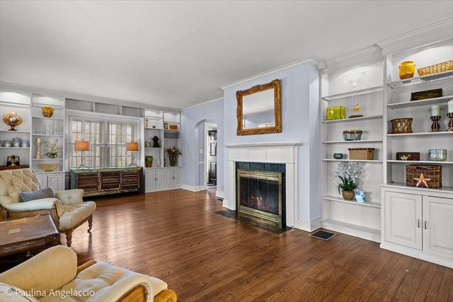 26048 W Cuba Road, Barrington, IL 60010