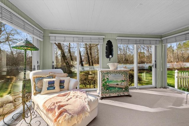 26048 W Cuba Road, Barrington, IL 60010