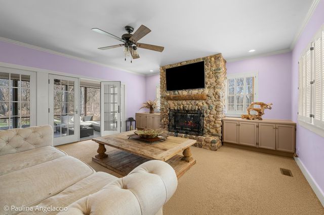 26048 W Cuba Road, Barrington, IL 60010