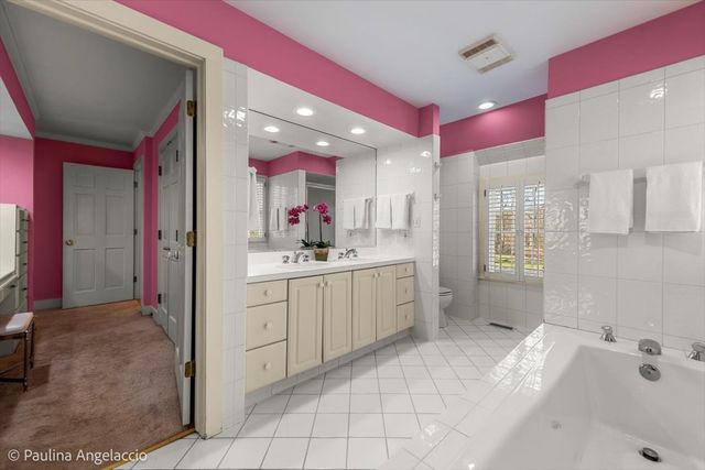 26048 W Cuba Road, Barrington, IL 60010