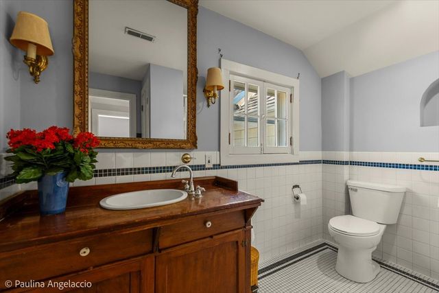 26048 W Cuba Road, Barrington, IL 60010