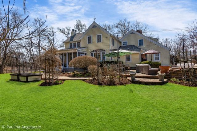 26048 W Cuba Road, Barrington, IL 60010