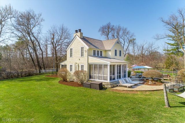 26048 W Cuba Road, Barrington, IL 60010