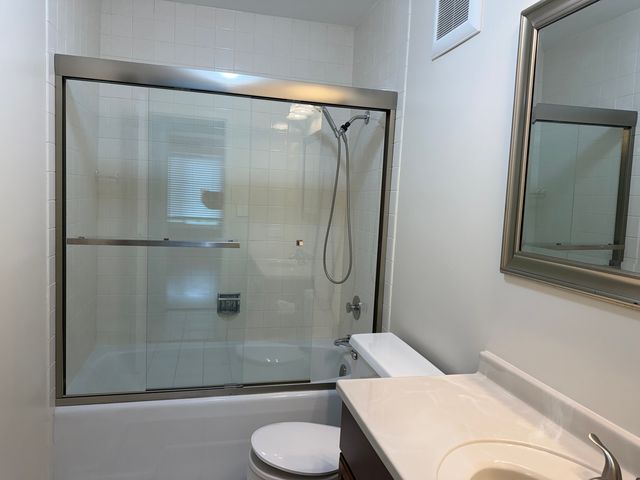 1415 E Central Road 318C, Arlington Heights, IL 60005