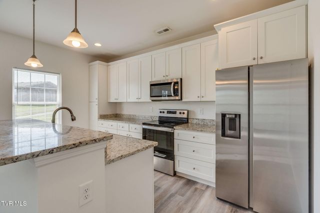 801 North North Street, Johnson City, TN 37604