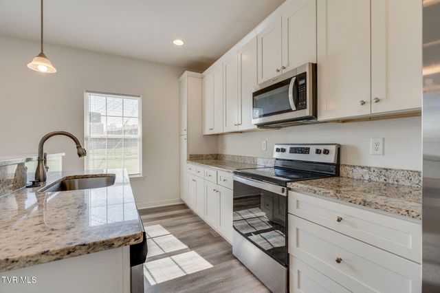 801 North North Street, Johnson City, TN 37604