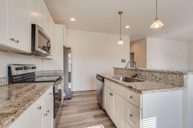 801 North North Street, Johnson City, TN 37604