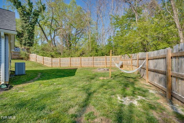 801 North North Street, Johnson City, TN 37604