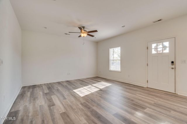 801 North North Street, Johnson City, TN 37604