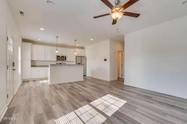 801 North North Street, Johnson City, TN 37604