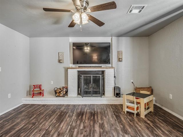 5219 N Darwin Circle, Norman, OK 73026