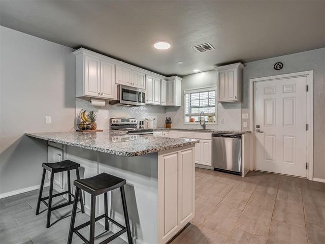 5219 N Darwin Circle, Norman, OK 73026