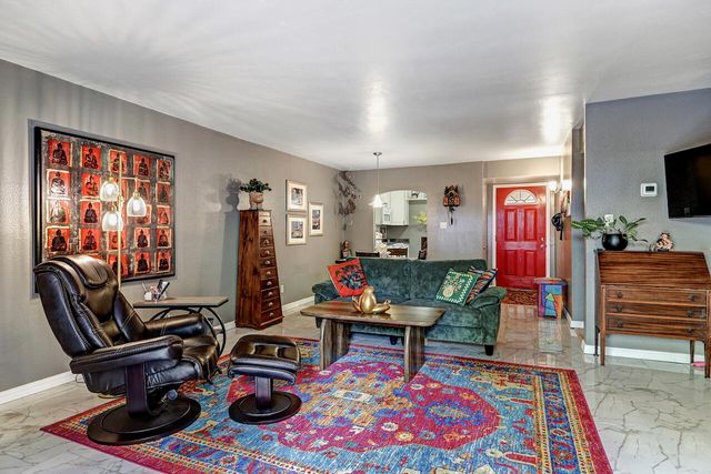 1821 Dartmouth Drive NE 104, Albuquerque, NM 87106