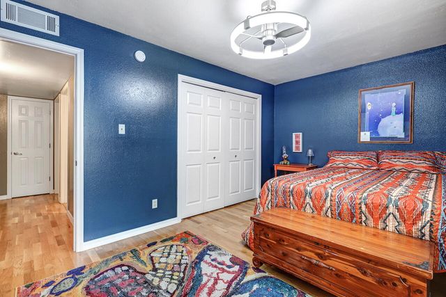 1821 Dartmouth Drive NE 104, Albuquerque, NM 87106