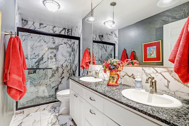1821 Dartmouth Drive NE 104, Albuquerque, NM 87106