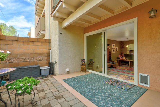 1821 Dartmouth Drive NE 104, Albuquerque, NM 87106