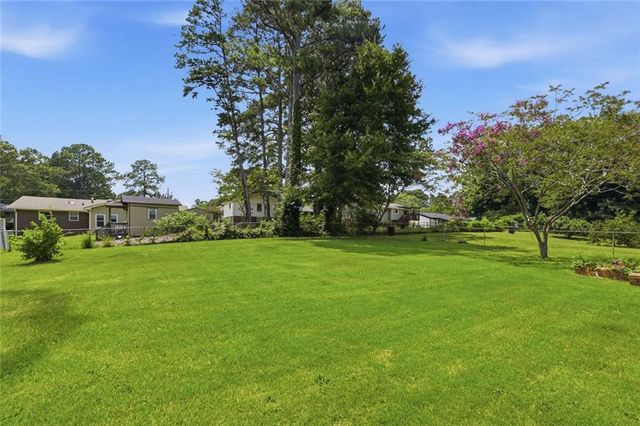6049 Fairfield Drive, Morrow, GA 30260