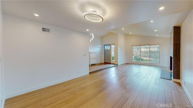 3119 Mesa Verde, Burbank, CA 91504