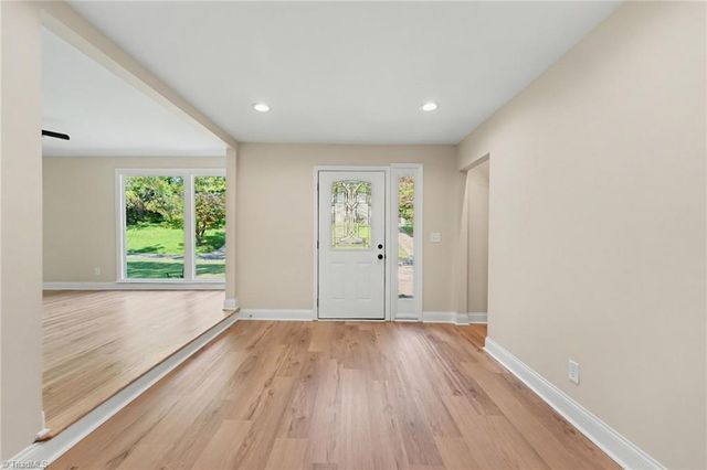 2511 Woodview Drive, Greensboro, NC 27408
