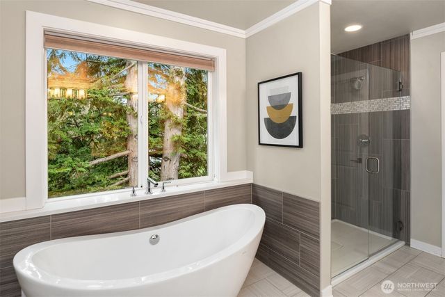 9726 Slater Avenue NE, Kirkland, WA 98033