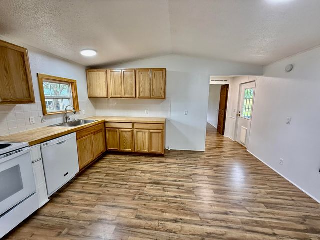 441210 Hillcrest Drive, Big Cabin, OK 74332