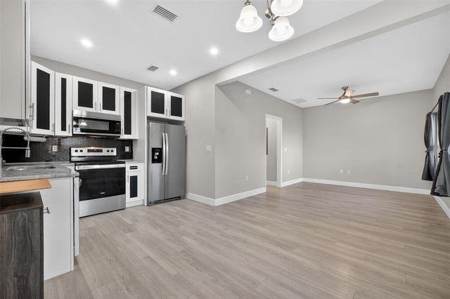 3633 MAIN STREET, Sanford, FL 32771