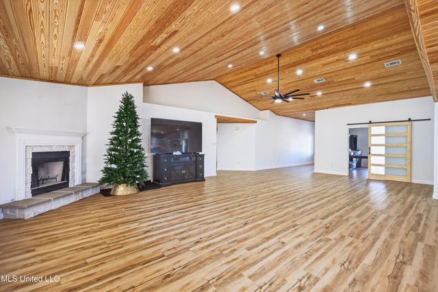 3107 Cypress Creek Drive, D'iberville, MS 39540