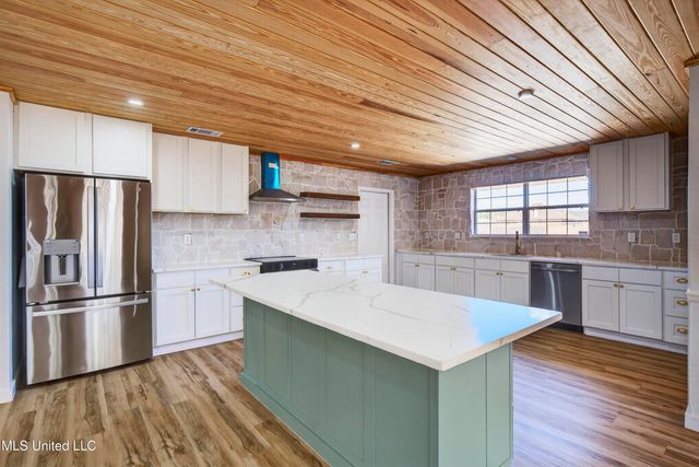 3107 Cypress Creek Drive, D'iberville, MS 39540