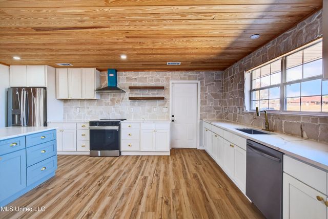 3107 Cypress Creek Drive, D'iberville, MS 39540