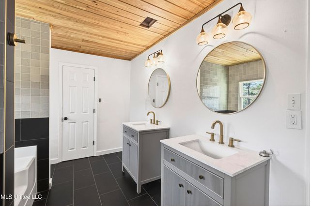 3107 Cypress Creek Drive, D'iberville, MS 39540