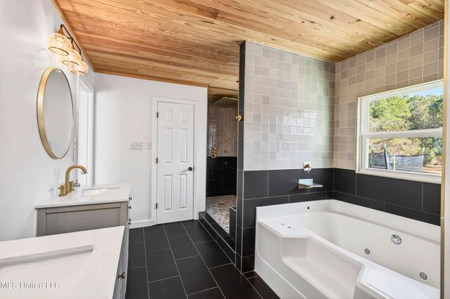 3107 Cypress Creek Drive, D'iberville, MS 39540