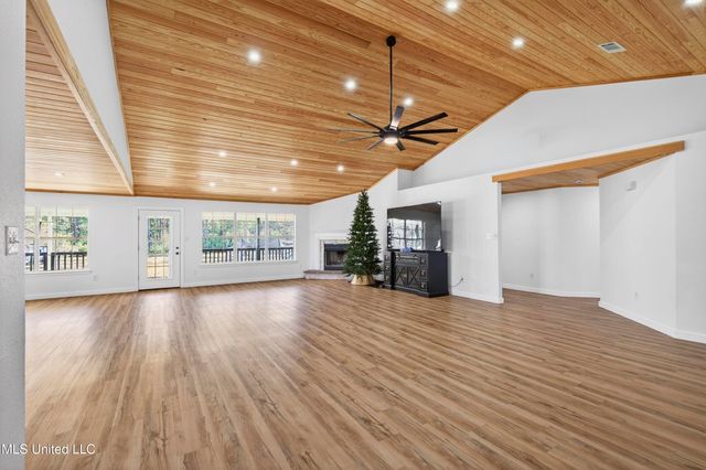 3107 Cypress Creek Drive, D'iberville, MS 39540