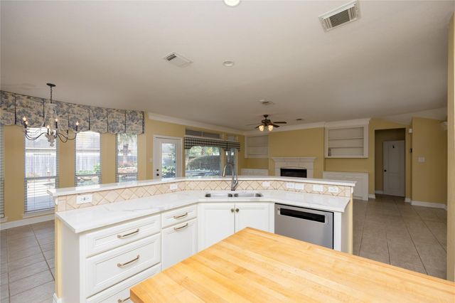 4214 Carlisle Court Court, Baytown, TX 77521