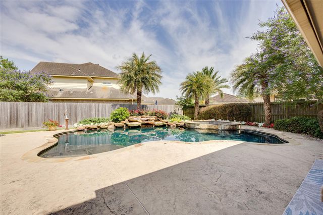 4214 Carlisle Court Court, Baytown, TX 77521