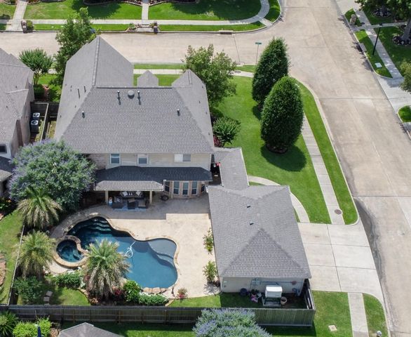 4214 Carlisle Court Court, Baytown, TX 77521