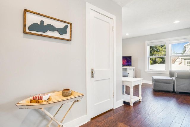 812 Van Slyke DRIVE, Fontana, WI 53125