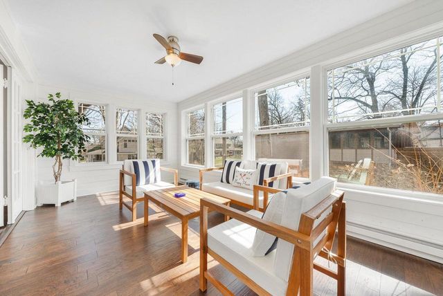 812 Van Slyke DRIVE, Fontana, WI 53125