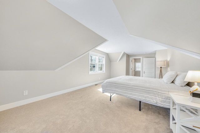 812 Van Slyke DRIVE, Fontana, WI 53125