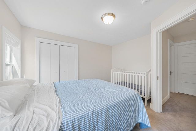 812 Van Slyke DRIVE, Fontana, WI 53125