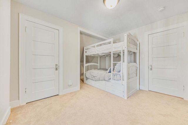 812 Van Slyke DRIVE, Fontana, WI 53125