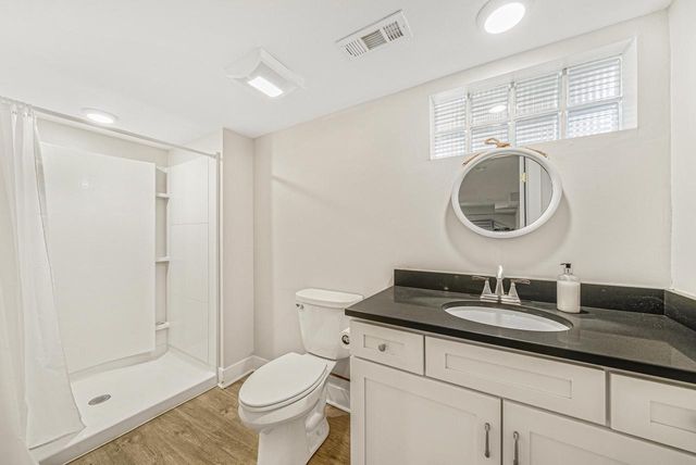 812 Van Slyke DRIVE, Fontana, WI 53125